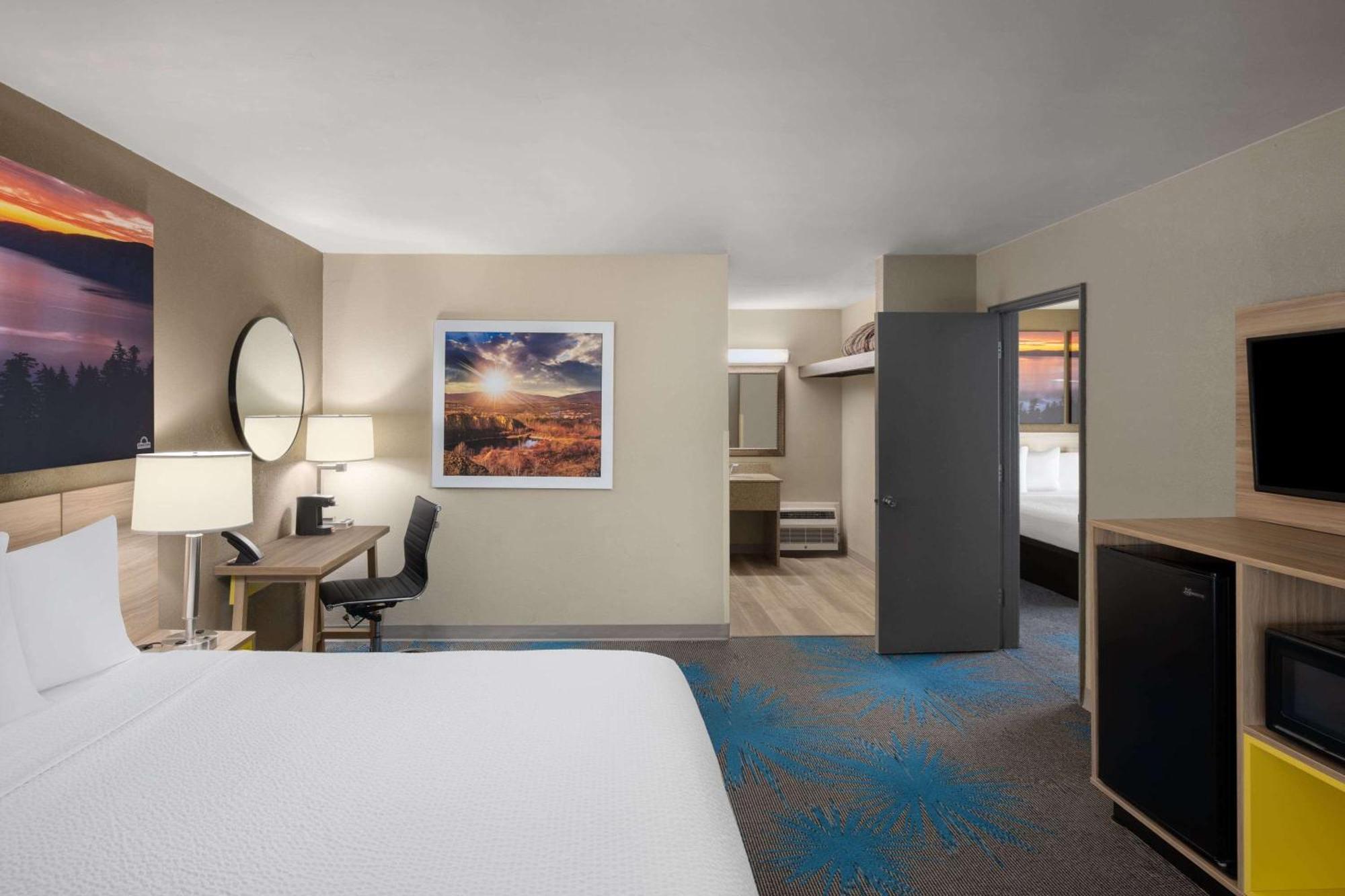 Days Inn by Wyndham Klamath Falls Bagian luar foto