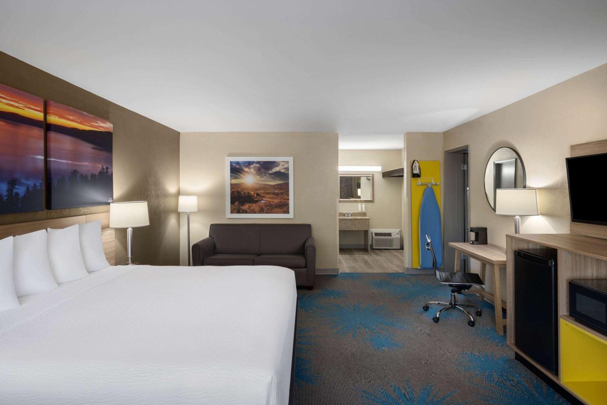 Days Inn by Wyndham Klamath Falls Bagian luar foto